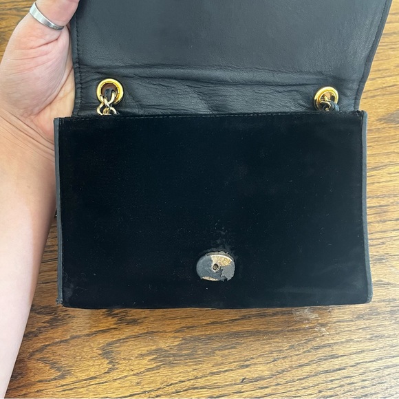 Rare Vintage Chanel Black Velvet Lambskin Chain Single Flap Shoulder Bag - Picture 12 of 16